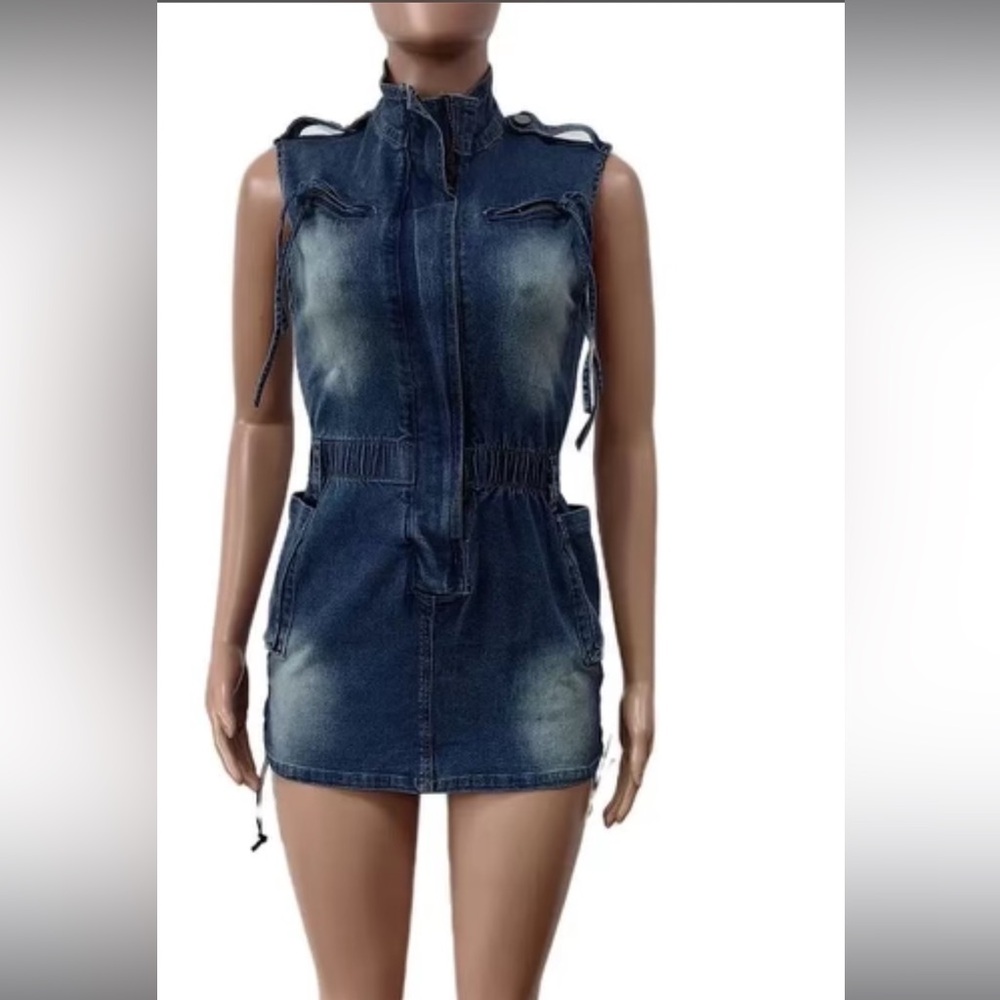 NWOT Jean dress 4 pockets zipper front only $15